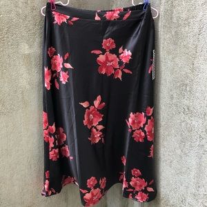 Haute Mode Silky Floral Print Midi Skirt New w/Tag